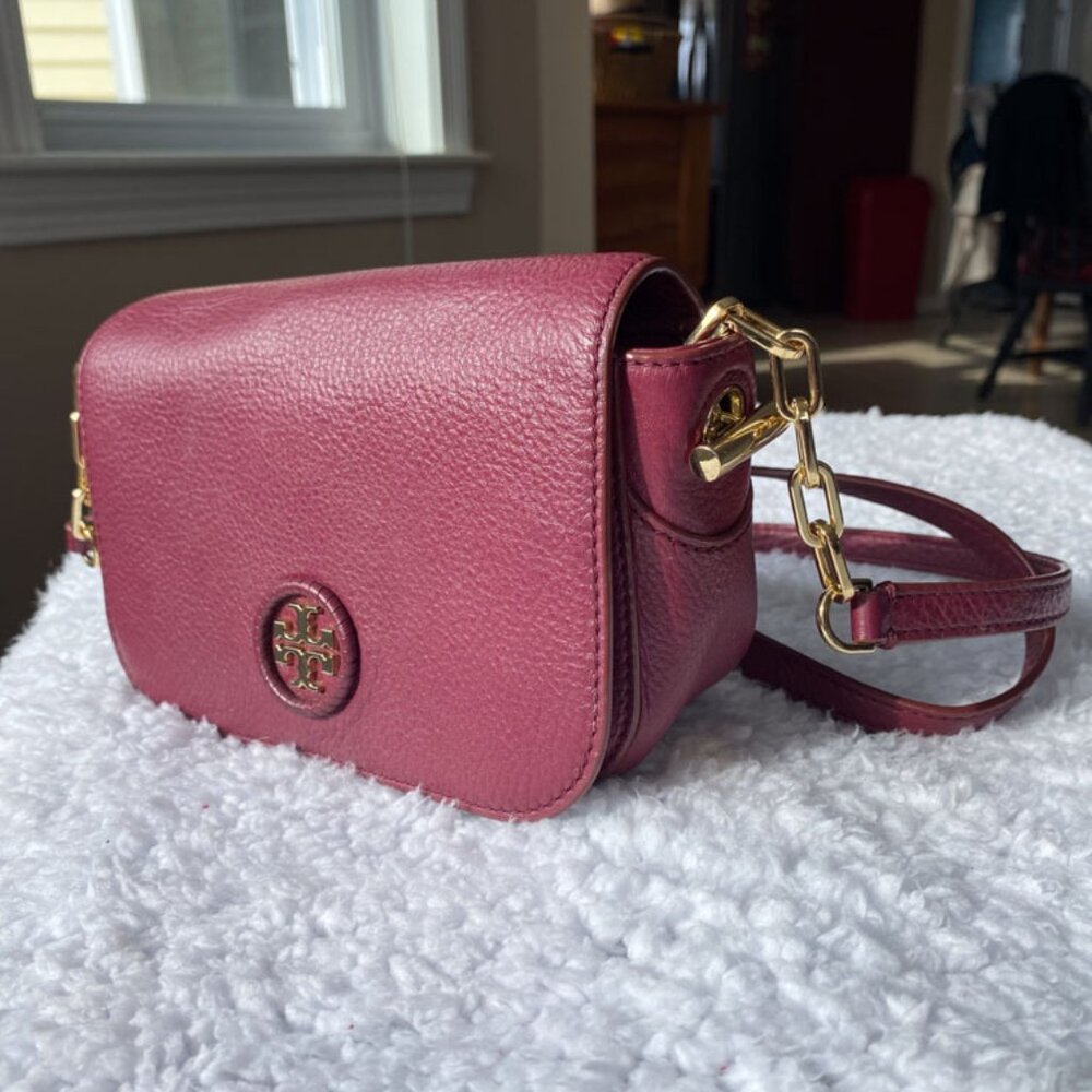 Tory Burch Whipstich logo Mini Crossbody Bag. Burgundy/Garnet color